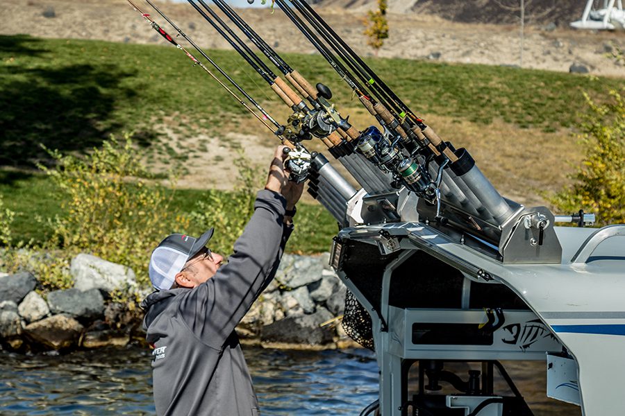 Fish Fighter® Pivoting Rocket-Launcher Four Position Rod Rack - 5 Rod Holder