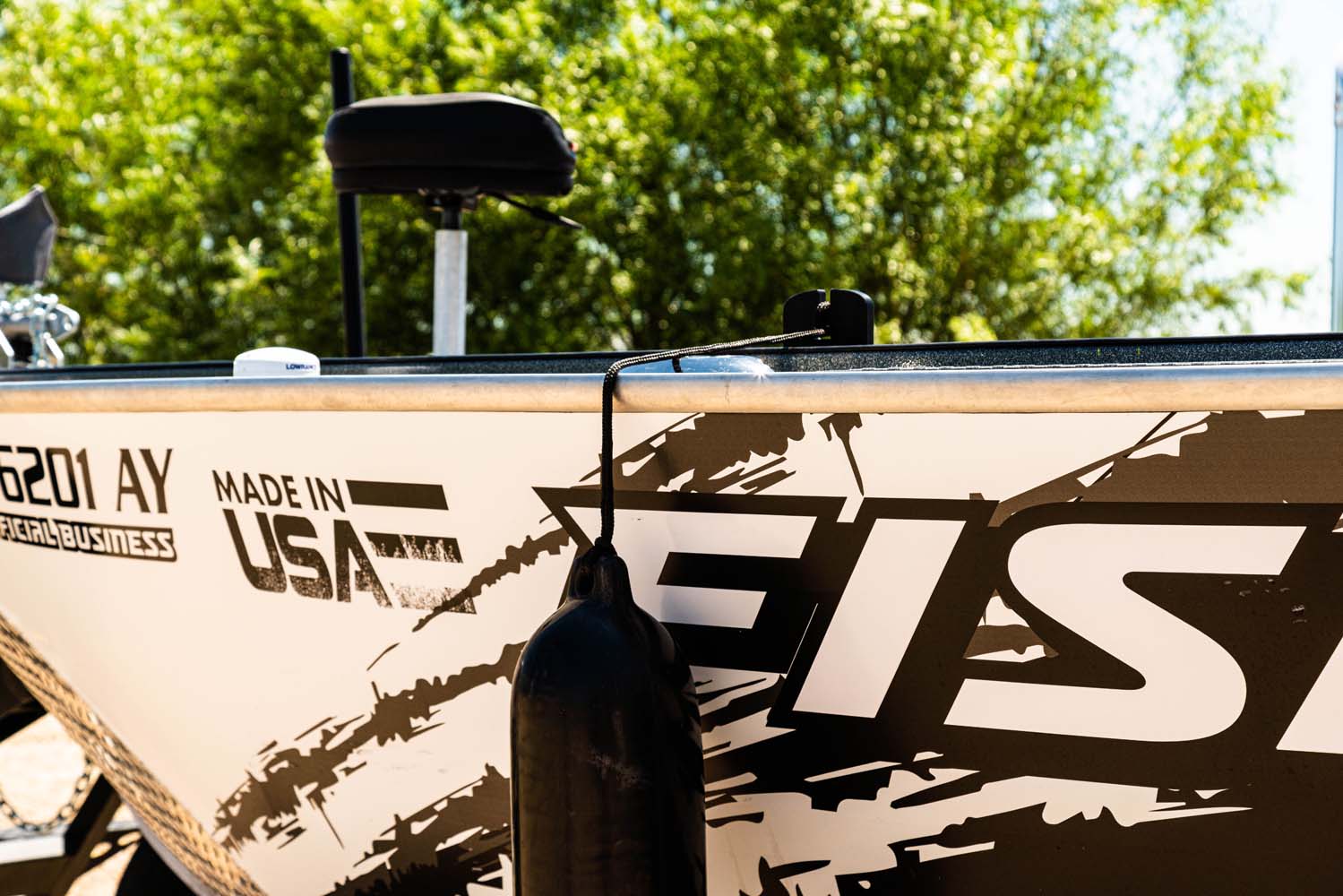 Quick Release™ System Adjustable Fender Lock