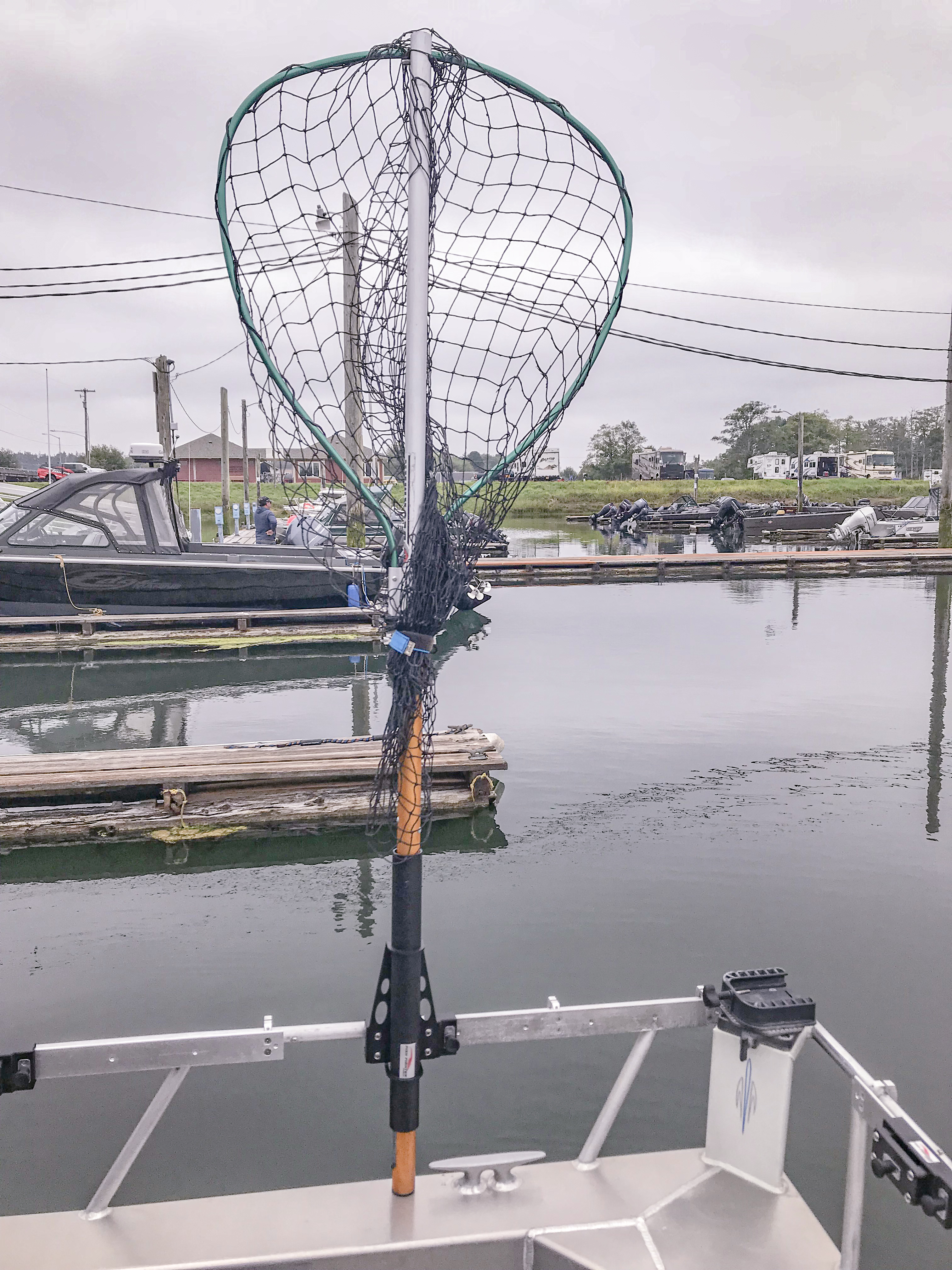 Fishing Net Holder – Track Base - Superior Fishing Products