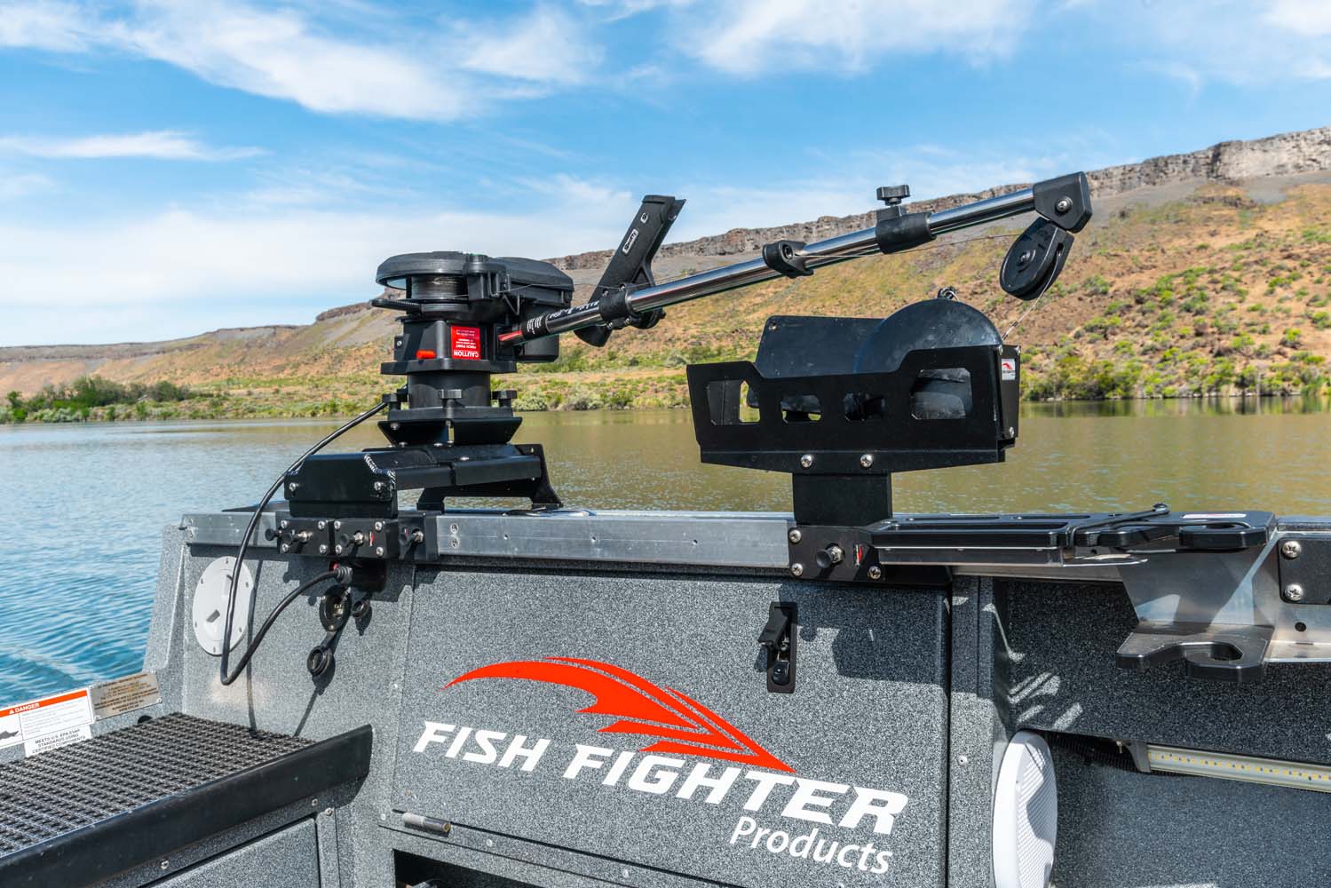 https://fishfighterproducts.com/content/uploads/2022/06/ITD5875-Scotty-Downrigger-Adaptor-Plate05.jpg